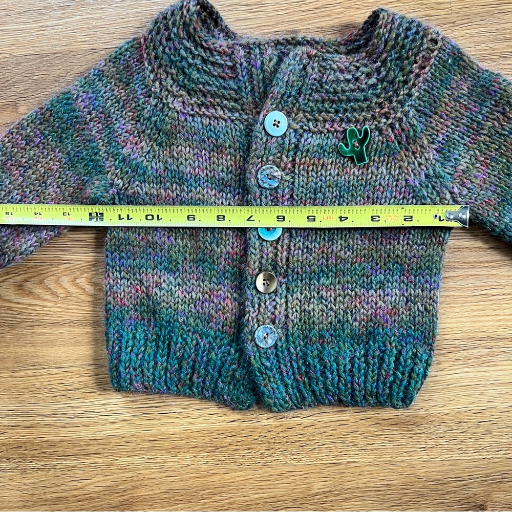 Handknit sweater baby 2T never worn cactus button, wool yarn, soft sweet child - Picture 3 of 5